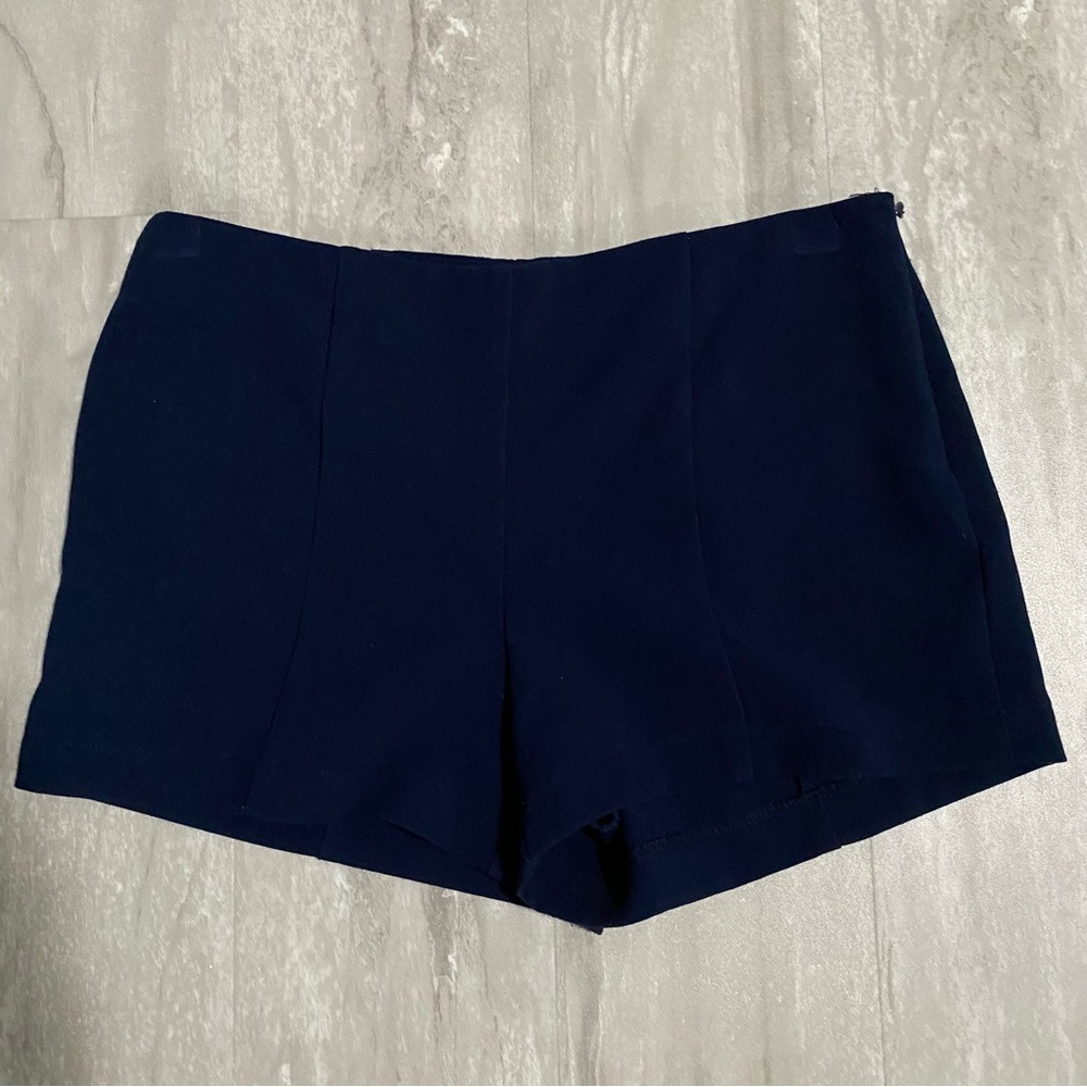 [PRELOVED] Forever 21 Navy blue shorts